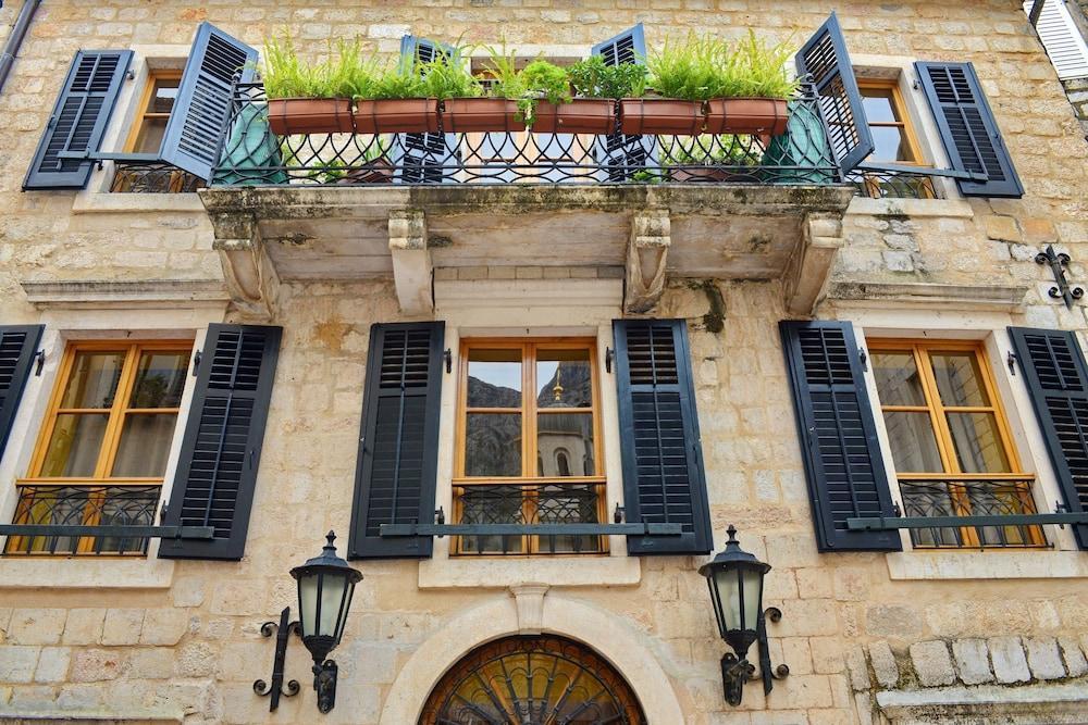 Hotel Marija Kotor Bagian luar foto