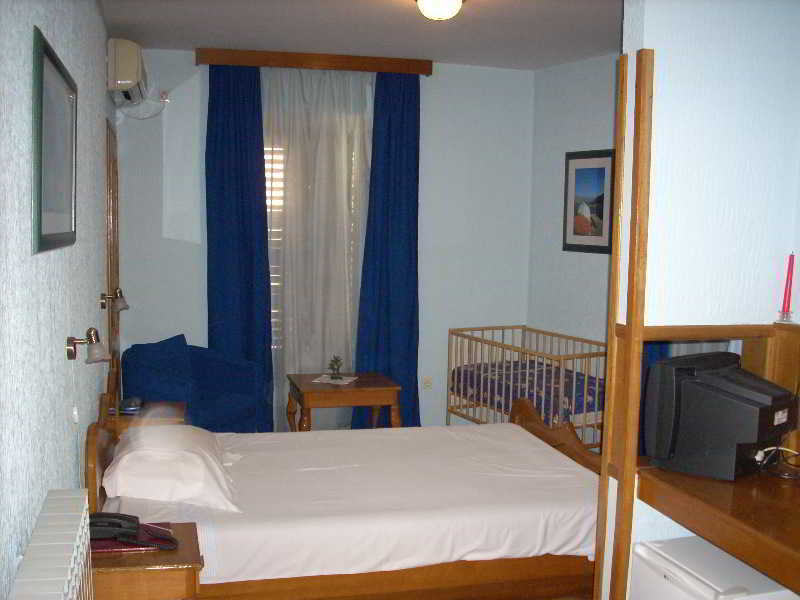 Hotel Marija Kotor Bagian luar foto