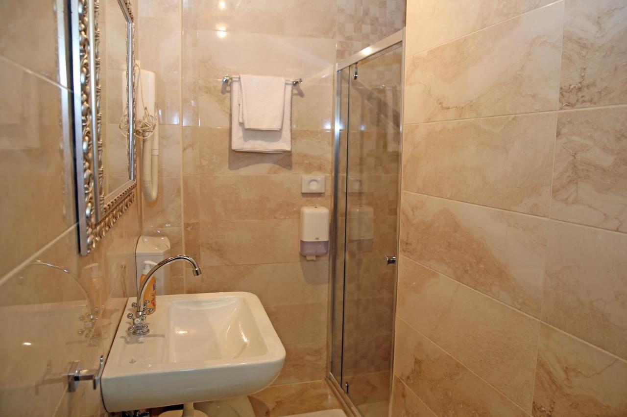 Hotel Marija Kotor Bagian luar foto