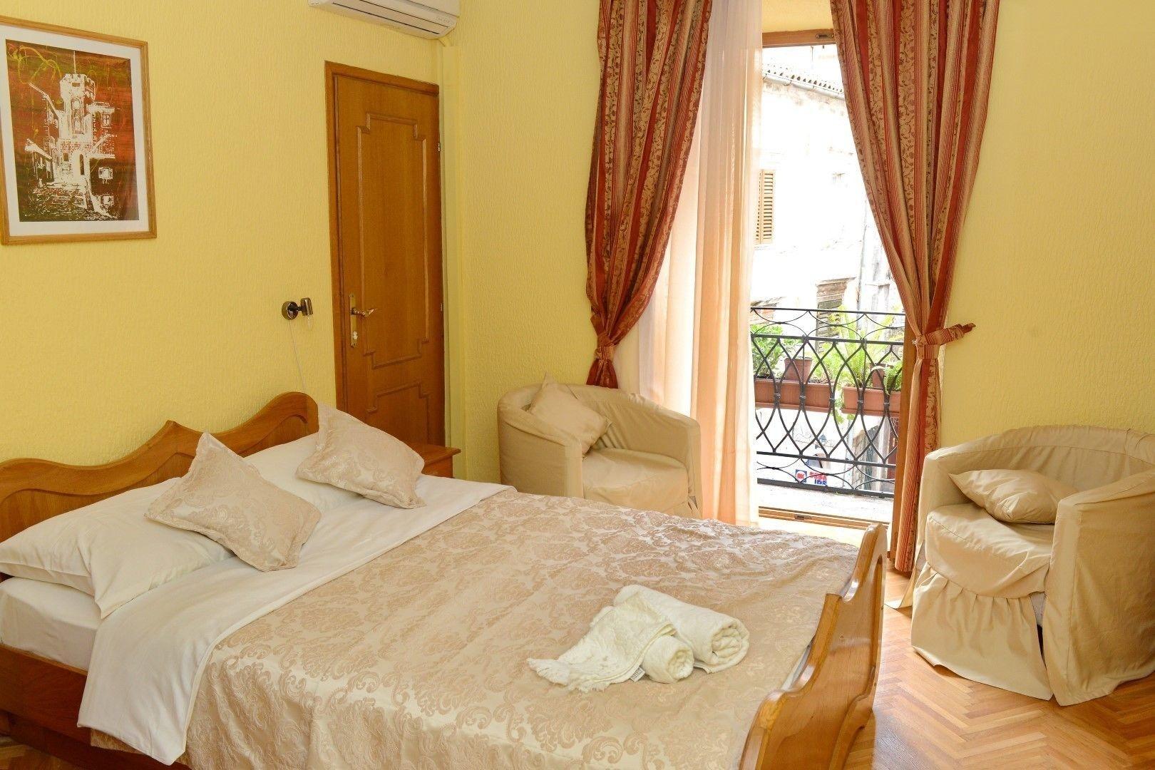 Hotel Marija Kotor Bagian luar foto
